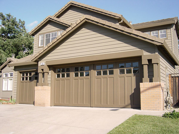 Efficient Garage Door Services in Suamico, WI: Repairs And Installations You Can Trust