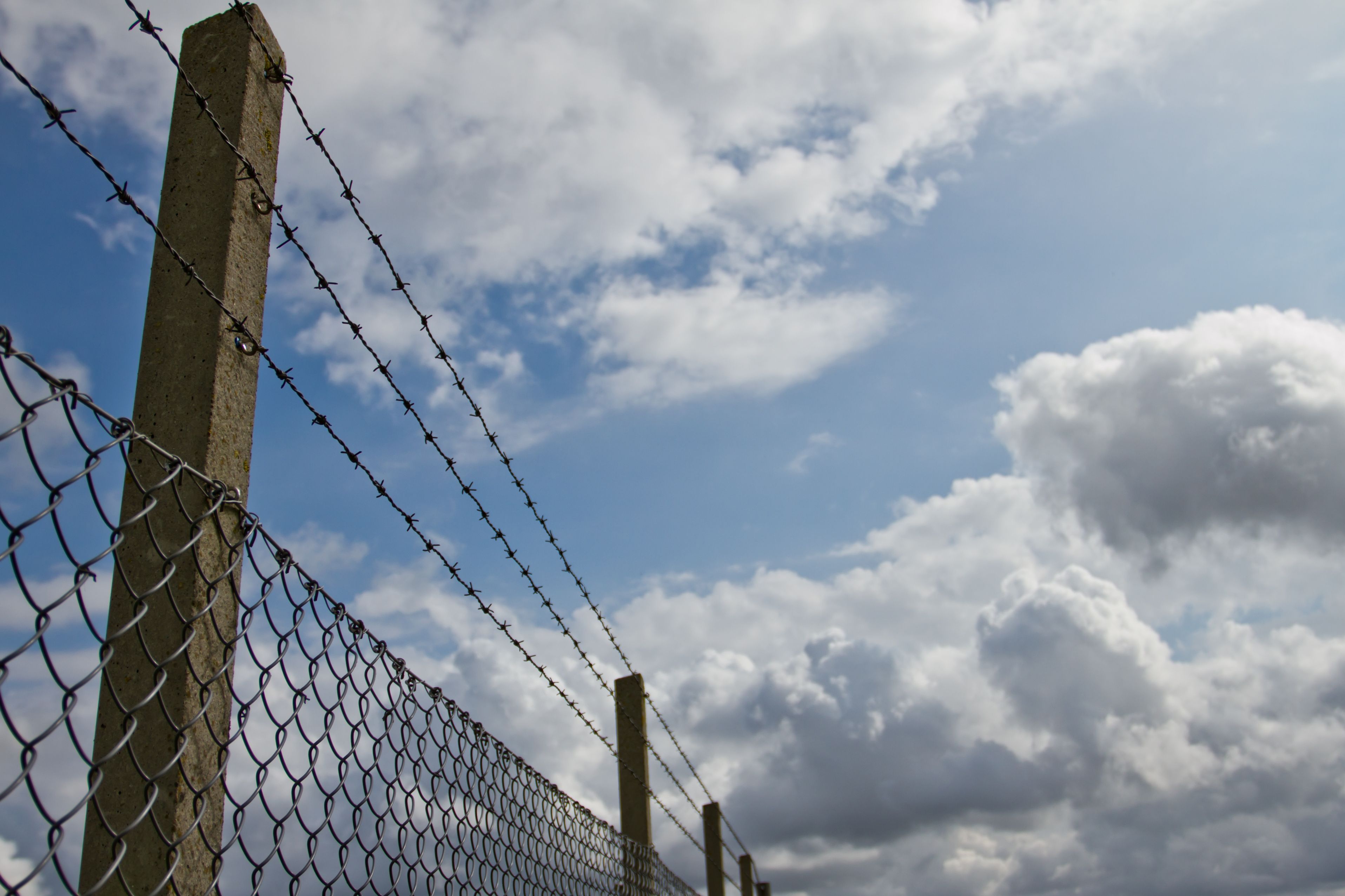 Finding fencing services and Chain Link Fences in Christiansburg, VA