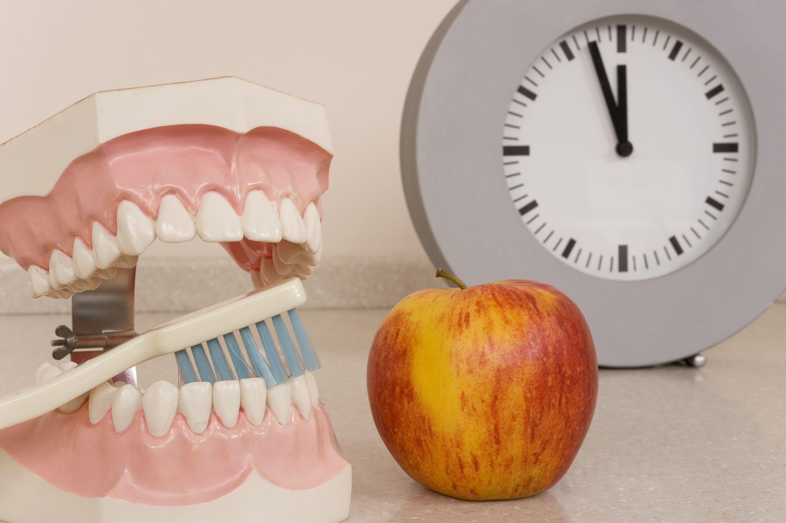 The Dentist in Lafayette LA Discusses the Worst Foods for Your Teeth