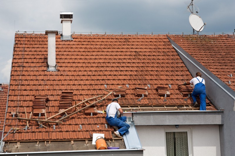 Roofing Service in Ashland, OR, Should Be Left to Experienced Professionals