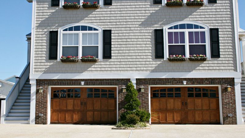 Garage Doors: Common Materials