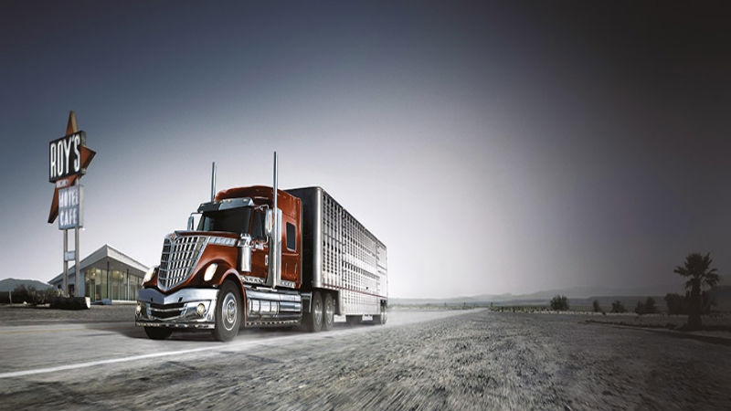 4 Reasons to Consider Commercial Trucks for Lease