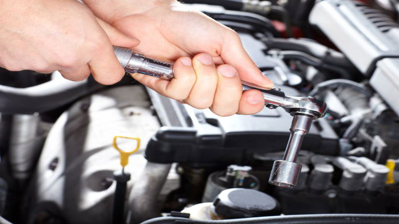 Signs You Need to Check Out Transmission Repair Services