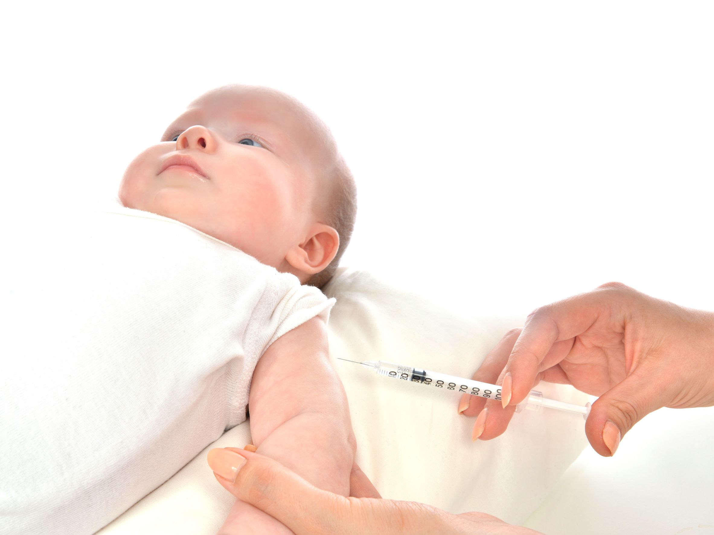 What You Should Know Before Vaccinating Your Newborn