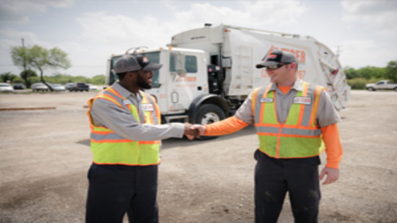 Why Some City Residents Choose Private Garbage Pickup Services in San Antonio TX