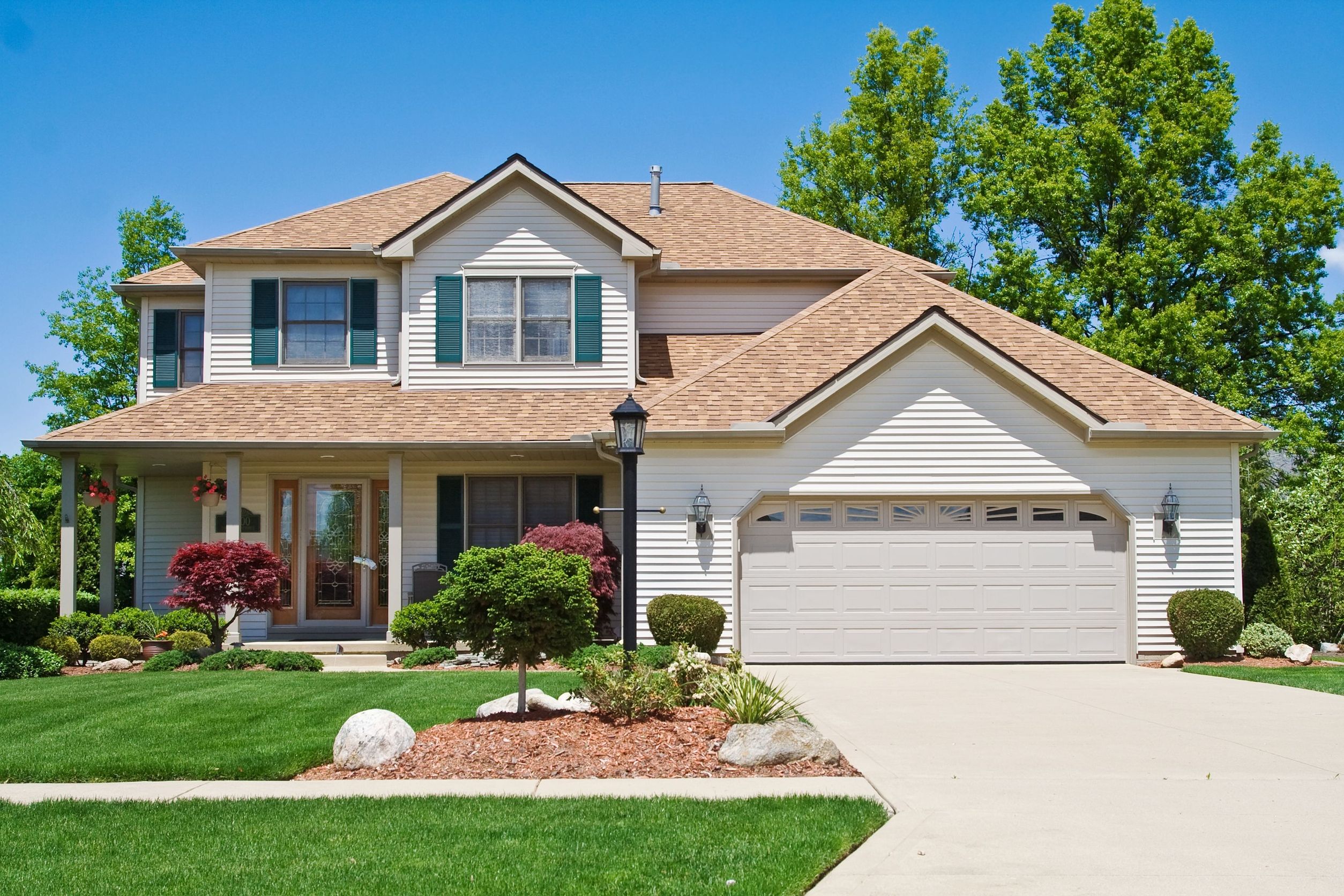 Important Considerations Regarding Garage Door Installation Services in Iowa City, IA