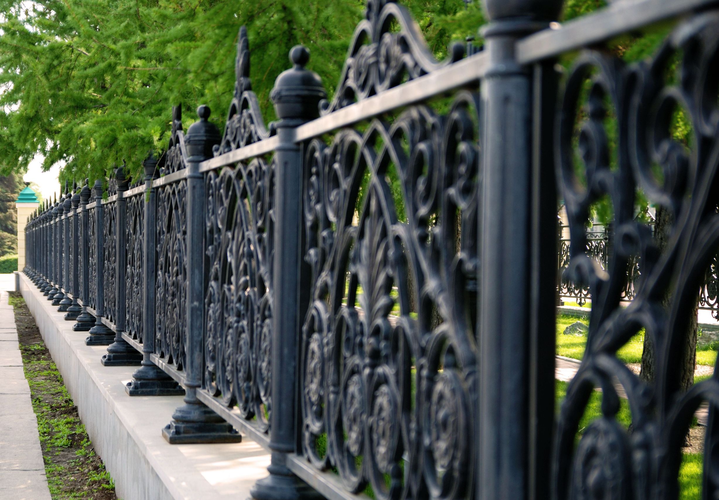 3 Benefits Provided by Fencing Contractors in Christiansburg, VA