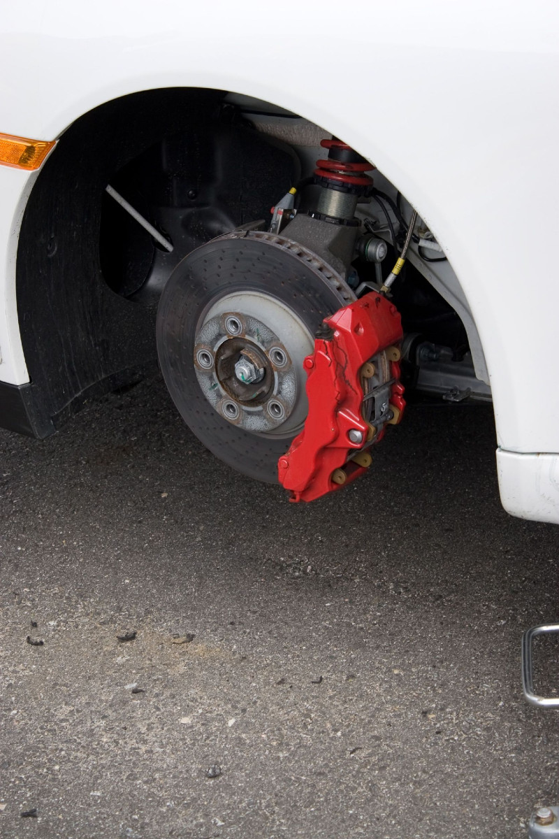 2 Major Signs Your Car’s Brake Calipers in Columbia, MO, Are Going Bad