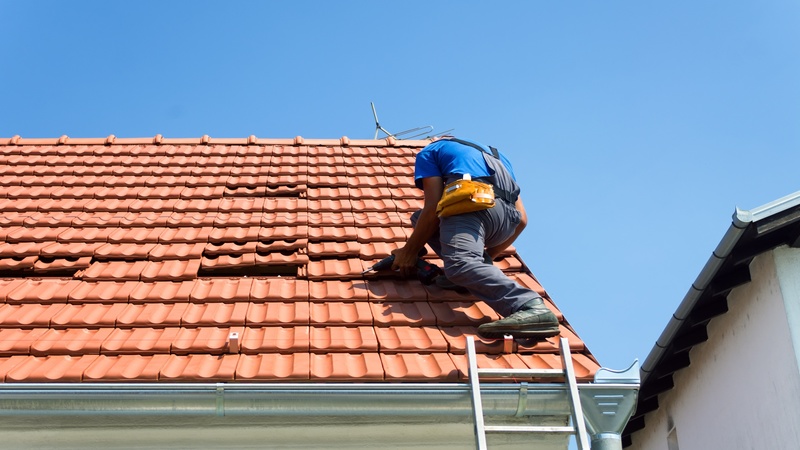 Leaks? Missing Shingles? Three Signs it is Time to Call a Cary Roofer