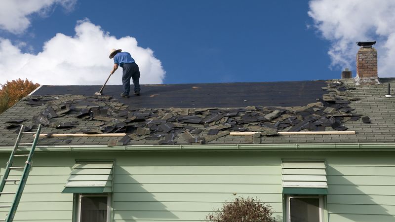 How to Work With Roofing Companies in Lakewood CO