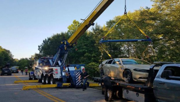 Four Things to Consider Before Renting a Rough Terrain Crane in Chicago