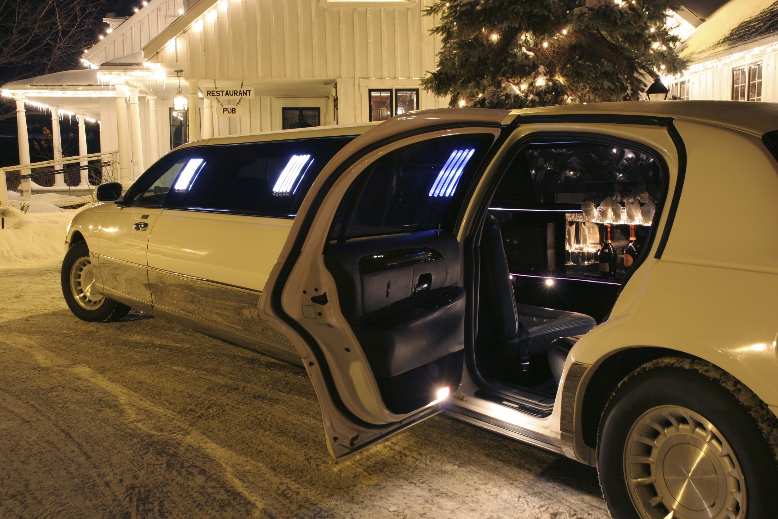 Limo Rental in Ballantyne, NC: The Ultimate Experience with Limo Rentals