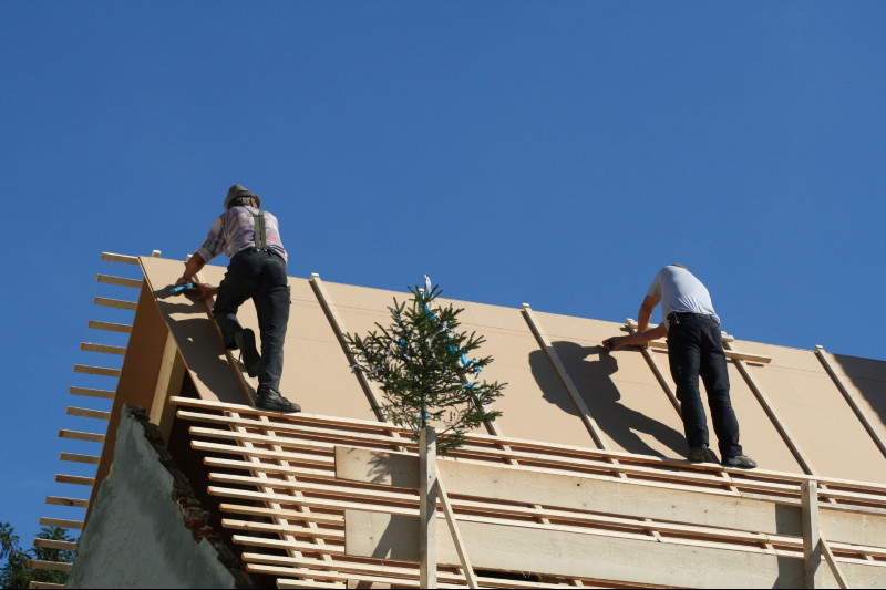 Roof Sealing in North Fort Myers, FL: A Guide to Protecting Your Home